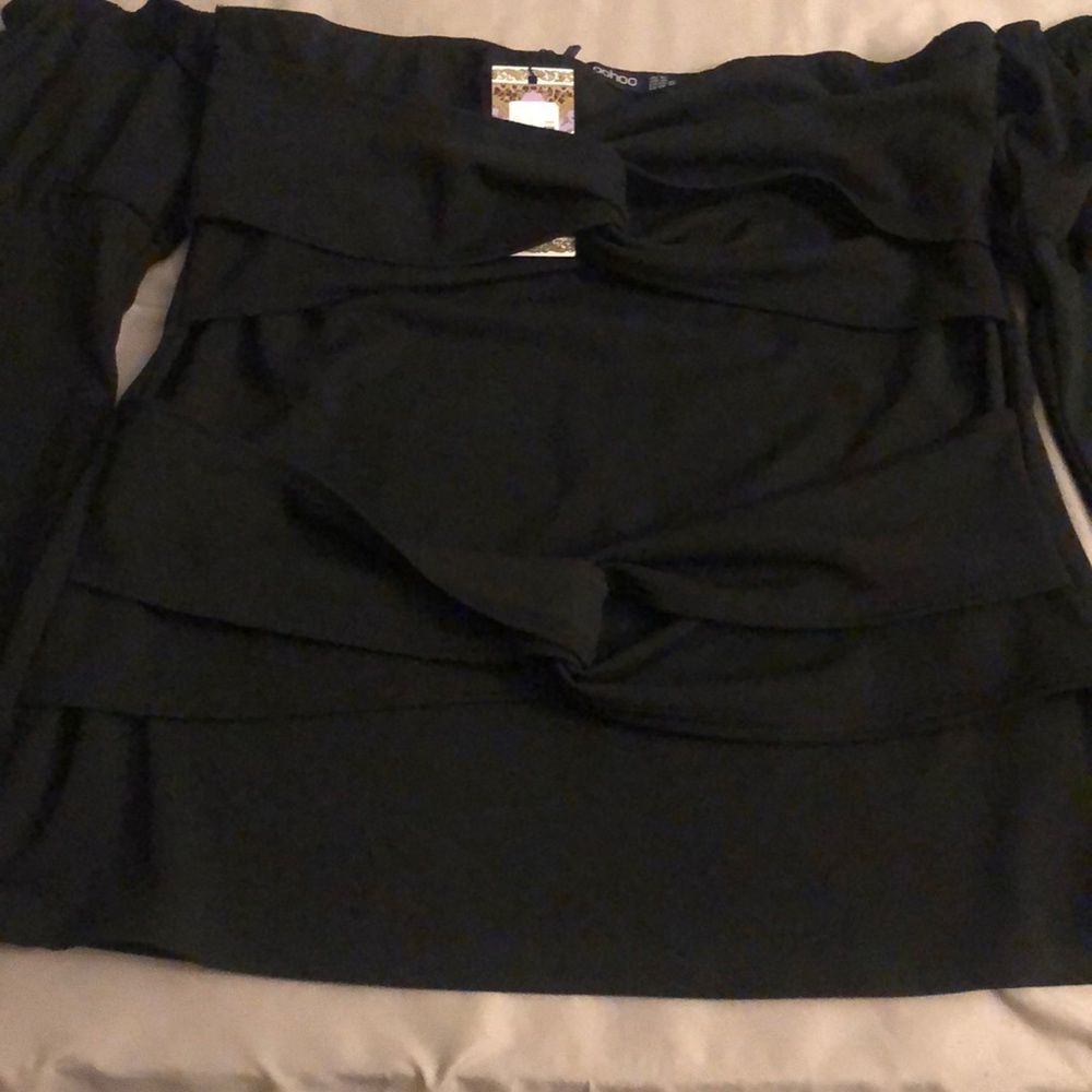 Boohoo off shoulder top